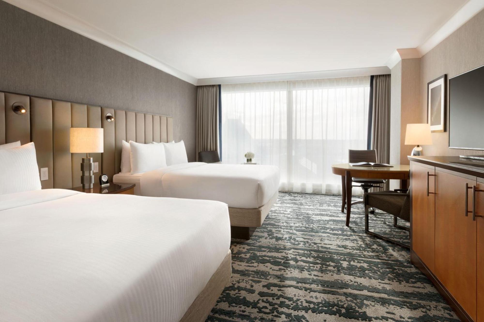 Fairmont Room with Two Queen Beds,844098644:JPEG